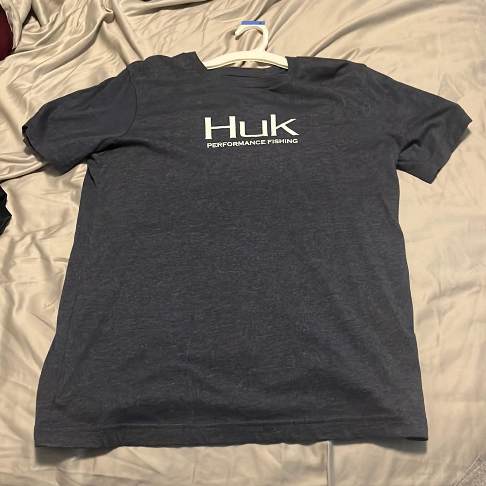 Huk fishing T shirt